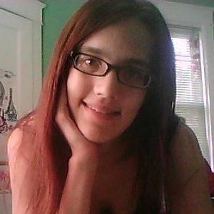 Meet your Posher, Aida